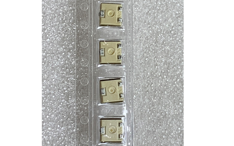 ׃λD